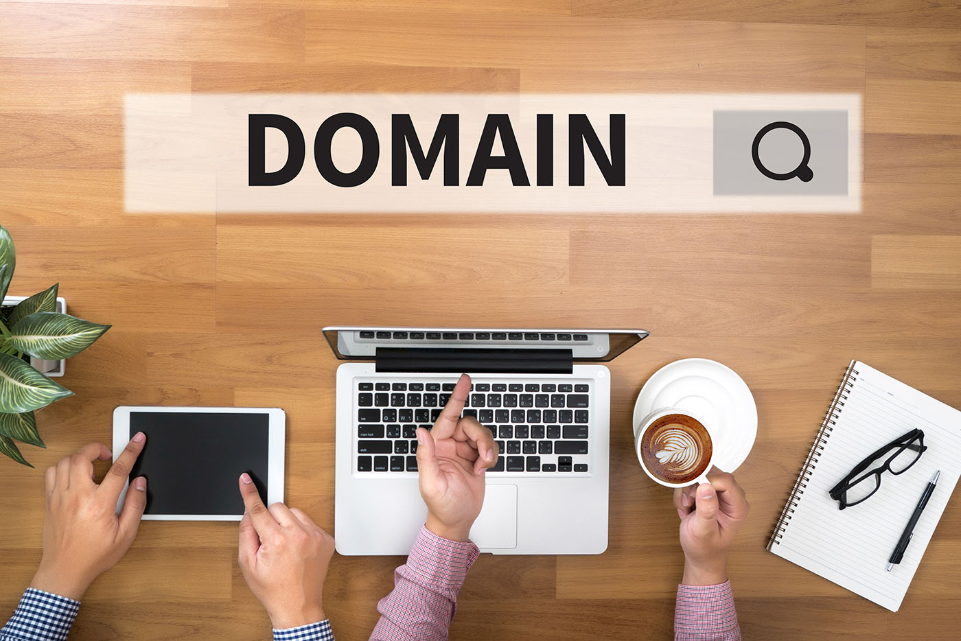 Εμείς στην Konet είμαστε εδώ για να σε διαβεβαιώσουμε ότι η μεταφορά του domain σου μπορεί να είναι μια εύκολη και οικονομικά συμφέρουσα διαδικασία.